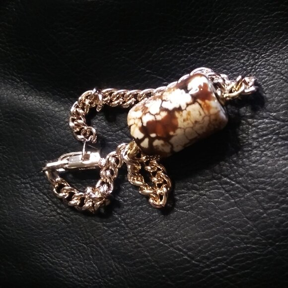 Minimalist Simplistic Elegant: Cream & Brown Fire Agate + Gold Chain Bracelet - Picture 9 of 15